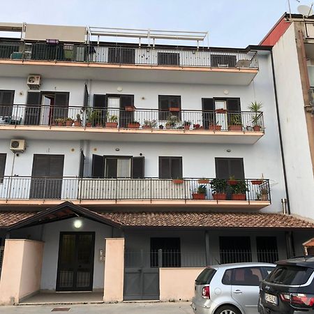 Il Giardino Della Reggia Acomodação com café da manhã Caserta Exterior foto